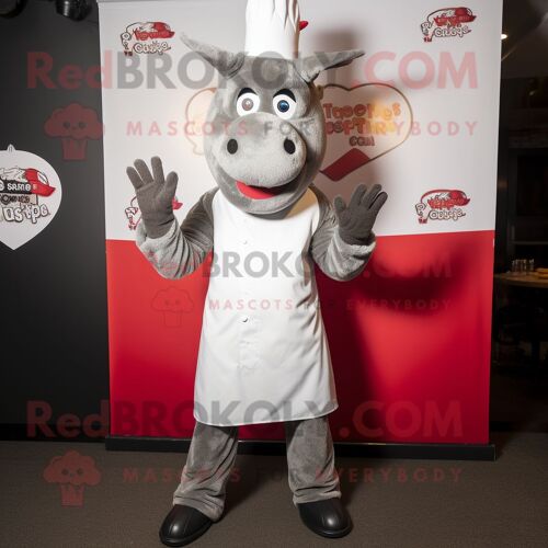 Personnage De Costume De Mascotte Redbrokoly Silver Beef Wellington Habillé Avec Un Jean Skinny Et Des Gants