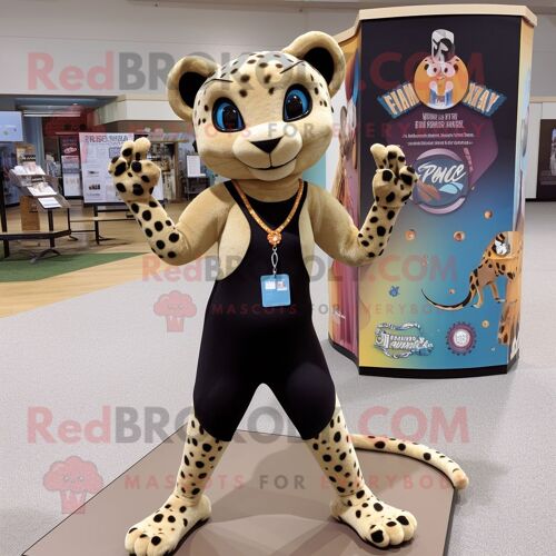 Personnage De Costume De Mascotte Redbrokoly De Panthère Bronzée Habillé D'un Pantalon De Yoga Et De Colliers