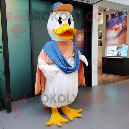 Personnage De Costume De Mascotte Redbrokoly Peach Muscovy Duck Habillé Avec Un Jean Évasé Et Des Épingles À Châle