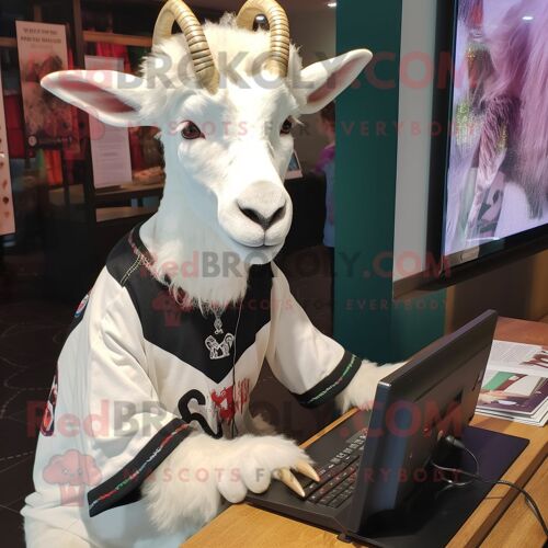 Personnage De Costume De Mascotte Redbrokoly De Chèvre Habillé Avec Un T-Shirt Graphique Et Des Boucles D'oreilles