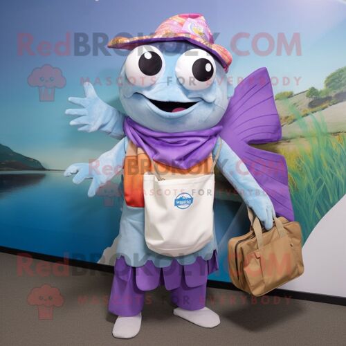Personnage De Costume De Mascotte Redbrokoly Lavender Fish Tacos Habillé D'un Rash Guard Et De Sacs Fourre-Tout
