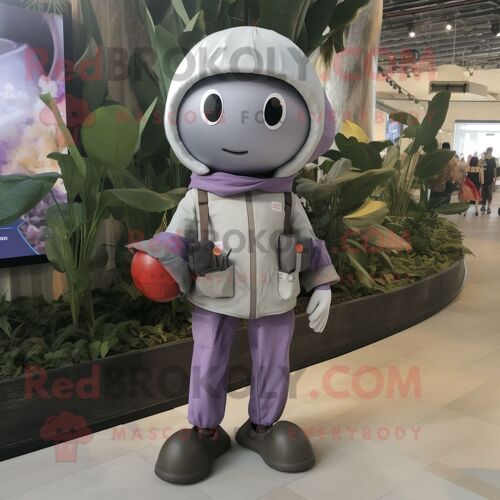 Personnage De Costume De Mascotte Redbrokoly Silver Plum Habillé D'un Pantalon Cargo Et De Porte-Clés