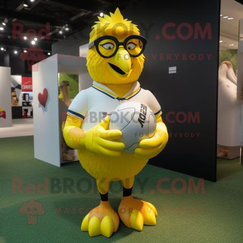 Personnage De Costume De Mascotte Redbrokoly De Poules Jaune Citron Habillé D'un Maillot De Rugby Et De Lunettes