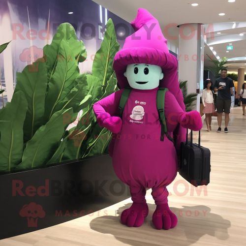 Personnage De Costume De Mascotte Redbrokoly D'épinards Magenta Habillé D'un Maillot De Bain Une Pièce Et De Sacs Messenger