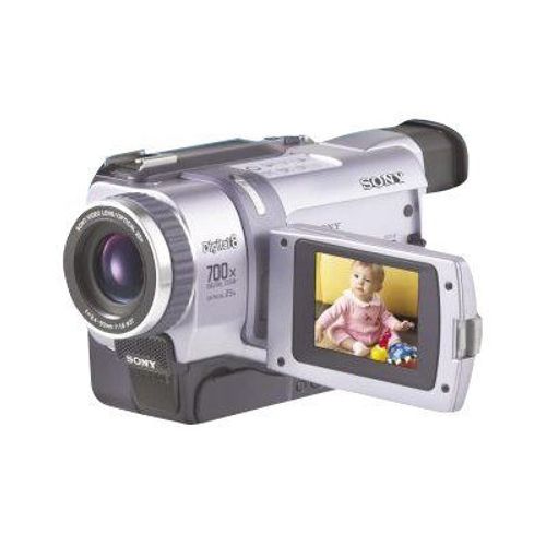 Sony Handycam DCR-TRV240 - Caméscope - 460 KP - 25x zoom optique - Digital8 - noir, argent