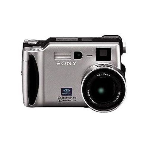 Appareil photo Compact Sony Cyber-shot DSC-S70 ArgentS70 - Appareil photo num?rique - compact - 3.3 MP - 3x zoom optique - Carl Zeiss - argent m?tallique