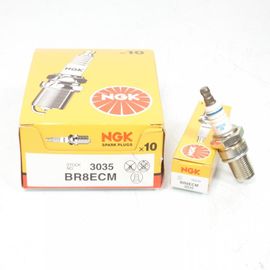 Bougie D'allumage Ngk Pour Moto Husqvarna 50 Cr Après 2011 Br8ecm / 3035 / Par 10 Neuf