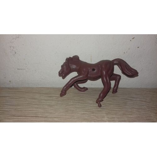 Cheval En Plastique