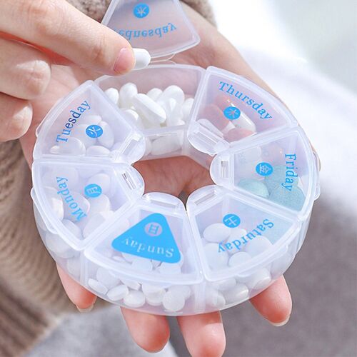 Mini boîte de rangement de pilules hebdomadaire, 1 pièce, organiseur Portable de 7 jours avec compartiments séparés, étui à pilules