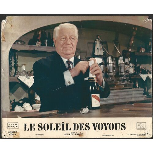 Le Soleil Des Voyous * Film 1967 Jean Delannoy - 1 Photo D'exploitation Originale Française De Cinéma - Affiche 24x30 Cm * Robert Stack ; Jean Gabin ; Margaret Lee - Champagne Mumm Cordon Rouge