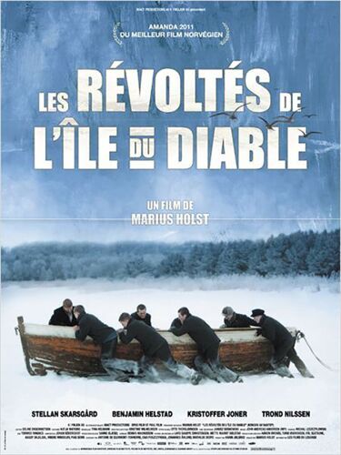 Les Révoltés De L'île Du Diable (Kongen Av Bastoy) - Véritable Affiche De Cinéma Pliée - Format 40x60 Cm - De Marius Holst Avec Stellan Skarsgard, Kristoffer Joner - 2011