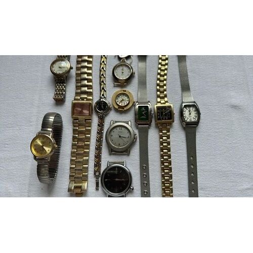 Lot De 11 Montres Vintages.