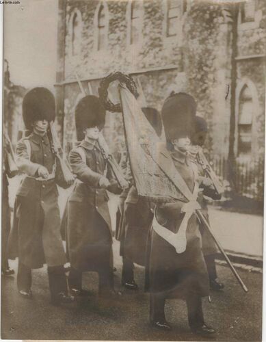 Photo Ancienne Situee - 25° Anniversaire De L Entree En Guerre De La Grande Bretagne