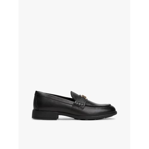 Mocassins En Cuir Monogramme Th Th Logo Leather Loafer/black