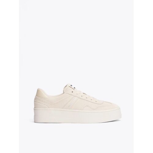 Baskets Compensées The Greenwich En Daim The Greenwich Flatform Elevated/newsprint Beige