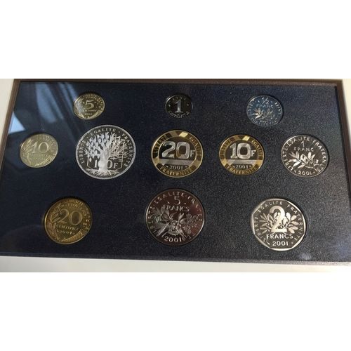 Coffret Monnaie De Paris Serie De Pieces Francaises Courantes 2001