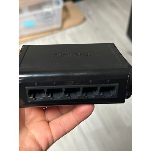 Switch TE100-S5/FR