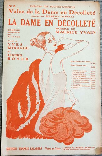 Valse De La Dame En Décolleté