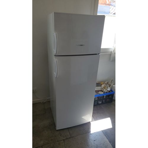 Frigo avec congélateur