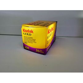 Pellicule négatif couleur Kodak Gold 200 ISO PERIMEE pour tirage papier couleur