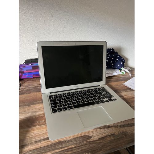 Apple MacBook Air 2017 - 13" M1 - Ram 8 Go - DD 256 Go