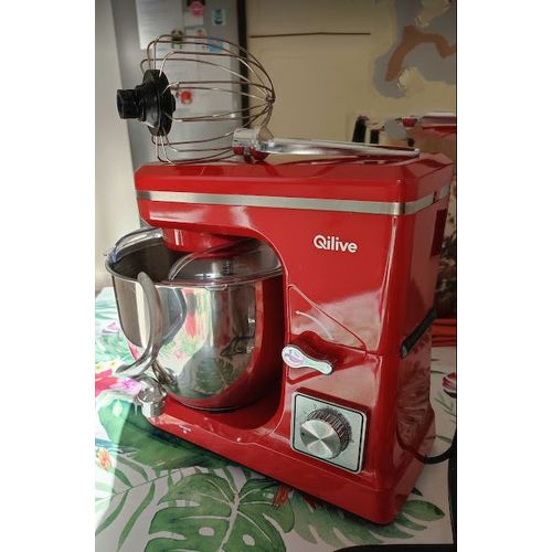 robot de cuisine rouge