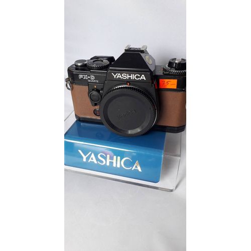 YASHICA FX-D quartz boitier seul