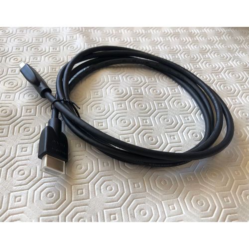 Câble HDMI Amazon basics 