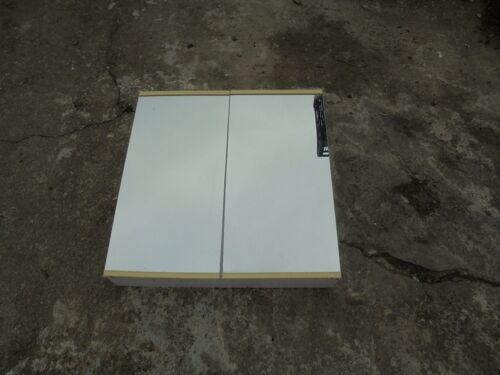 armoire à pharmacie