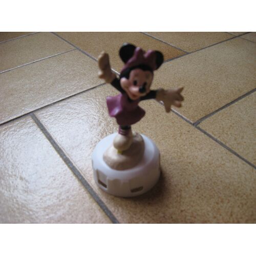 Figurine Minnie Patin À Glace