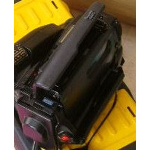 Caméscope Sony CCD-TR75e Noir