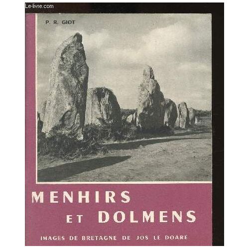 Menhirs Et Dolmens