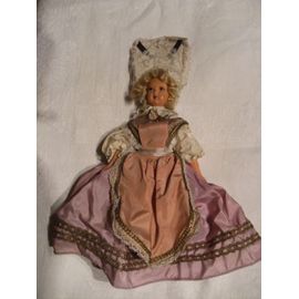 Poupée Folklorique -- Celluloid