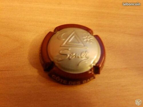 Plaque De Muselet Argent/Bordeau Champagne Senez