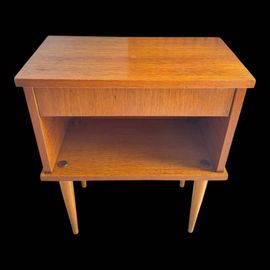 Table De Chevet Vintage En Bois Clair Bois