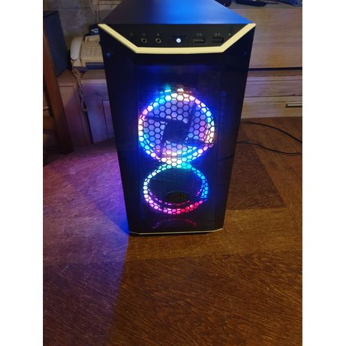 PC Gamer Amd ryzen 3 4100 - 3.8 Ghz - Ram 16 Go - SSD 1.250 To noir / blanc rgb