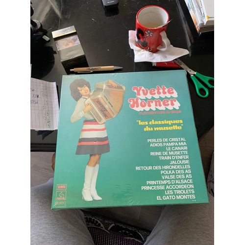 Yvette Horner Multimillionnaire Du Disque