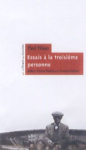 Essais À La Troisième Personne
