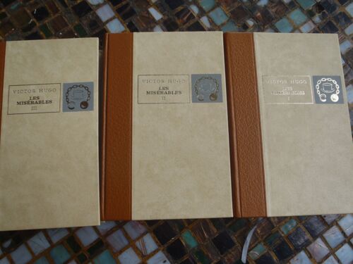 Victor Hugo. Les Misérables 3 Tomes Éditions De L’Érable 1968