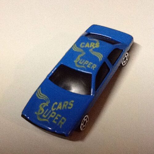 Petite Voiture Berline Bleu 1/60