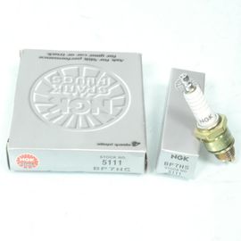 Bougie D'allumage Ngk Pour Scooter Pgo 50 Big Max Sport Après 1996 Neuf