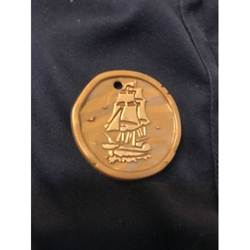 Medaillon Pirates Des Caraïbes : Le Secret Du Coffre Maudit - Disney - Plastique Dur 3 Cm