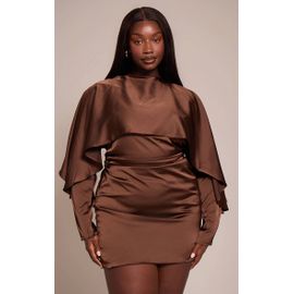 Robe Moulante Grande Taille En Satin Chocolat Foncé Avec Cape Superposée, Chocolat Foncé