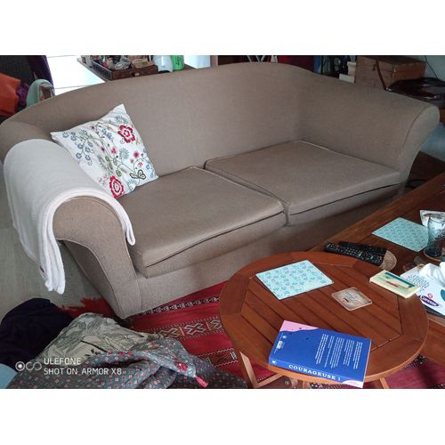 Canapé En Tissu Confortable & Généreux