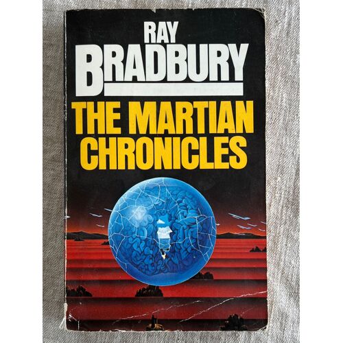 Ray Bradbury . The Martian Chronicles .(The Silver Locusts ).Grafton Books The Collins Publishing Group 1977