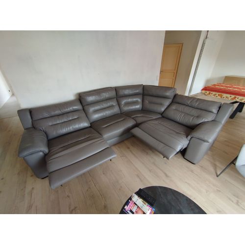 Vends Canapé Cuir D'angle 5 Places Dont 2 Motorisées , État Satisfaisant
