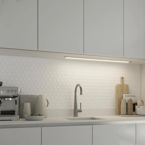 Réglette Sous Meuble À Détection Menezes Led Intégrée Blanc Neutre Ip20 900lm 15w L.88,5xl.4,2xh.1cm Chrome Goodhome