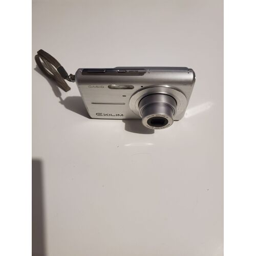 Casio Exilim EX-Z6 Compact 16 MPIX Zoom Optique 5X argent