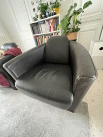 Fauteuils club en cuir et bois massif