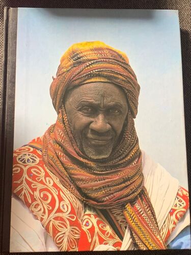 Peuples Du Monde Entier